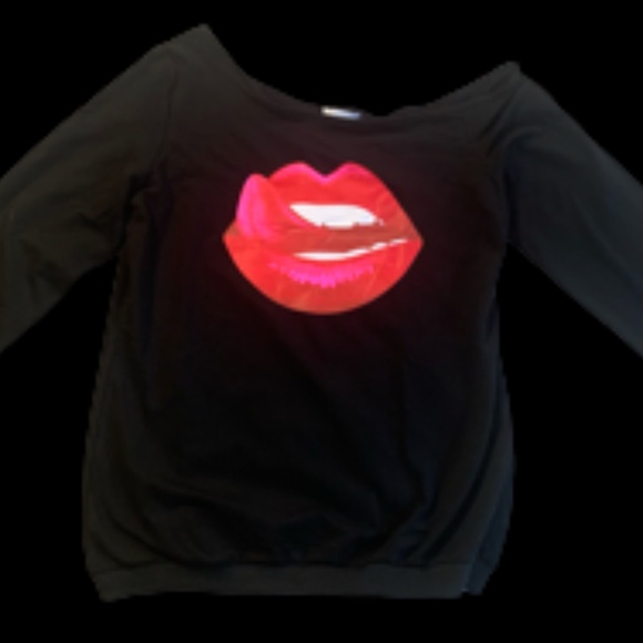 MagicMK Women's Shirts Rainbow Mouth Lips Off the Shoulder - Picture 12 of 13